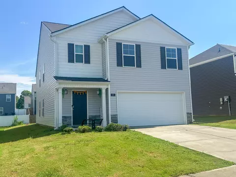 271 Quarter St, Rossville, GA 30741