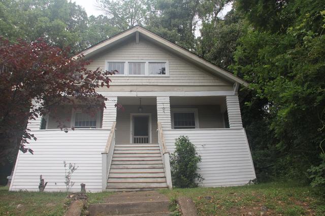 107 N Seminole Dr, Chattanooga, TN 37411