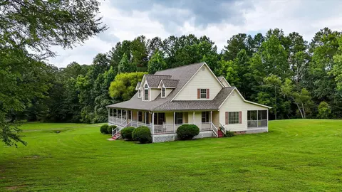 135 Mcdonough Rd, Whitwell, TN 37397
