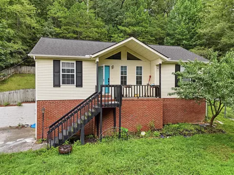 221 Potts Rd, Ringgold, GA 30736