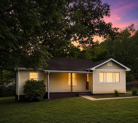548 Gadd Rd, Hixson, TN 37343