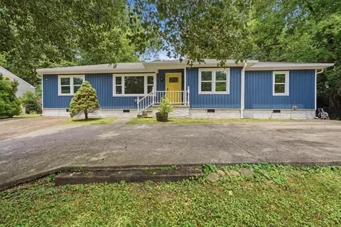 3703 Thrushwood Dr, Chattanooga, TN 37415