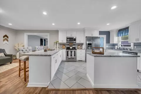 Kitchen - 593 Dover Rd, Jasper, TN 37347 photo 5 of 10