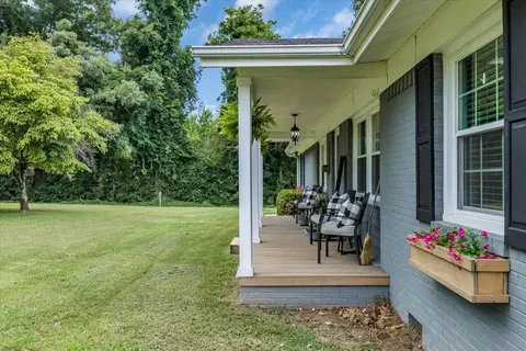 Exterior - 593 Dover Rd, Jasper, TN 37347 photo 9 of 17