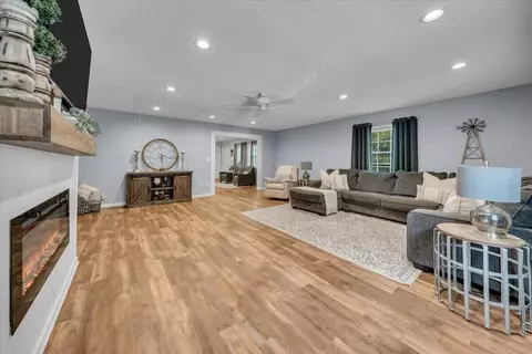 Other - 593 Dover Rd, Jasper, TN 37347 photo 6 of 13
