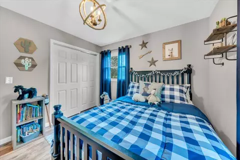 Bedroom - 593 Dover Rd, Jasper, TN 37347 photo 3 of 5
