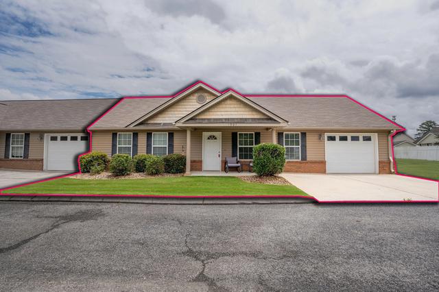 1904 Cedar Creek Dr, Rossville, GA 30741