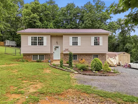2340 Rolling Brook Dr NE, Cleveland, TN 37323