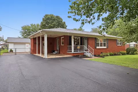 902 Dennis Ave, Jasper, TN 37347 photo 2