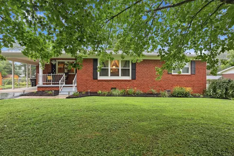 902 Dennis Ave, Jasper, TN 37347 photo 4