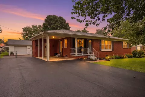 902 Dennis Ave, Jasper, TN 37347
