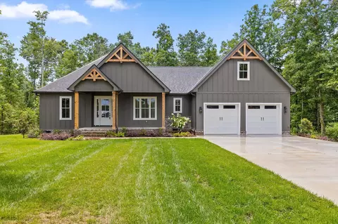 2796 Mowbray Pike, Soddy Daisy, TN 37379