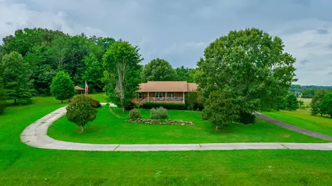 10245 Snow Hill Rd, Ooltewah, TN 37363