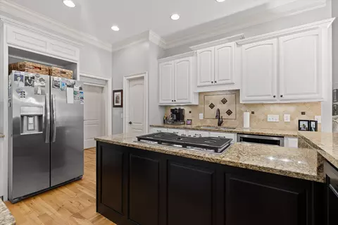 Kitchen - 339 White Eagle Trl, Ringgold, GA 30736 photo 4 of 5