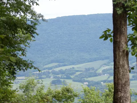 1 08 Gray Rock Vw, Pikeville, TN 37367