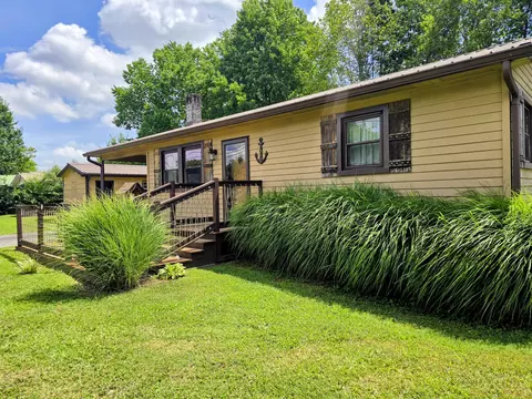 2051 Blythe Ave SE, Cleveland, TN 37311