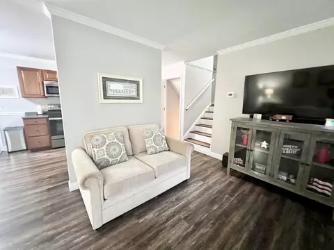 Living - 411 Oak Tree Rd, Ringgold, GA 30736 photo 2 of 3