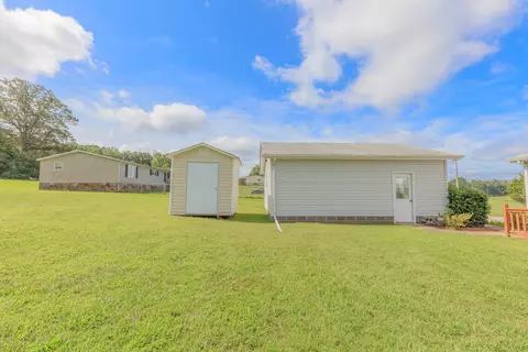 Exterior - 3888 Keith Rd, Ringgold, GA 30736 photo 7 of 9