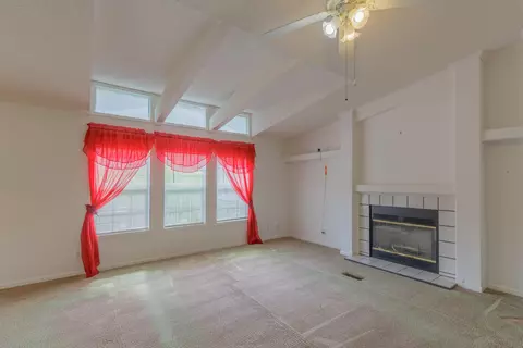 Living - 3888 Keith Rd, Ringgold, GA 30736 photo 4 of 6