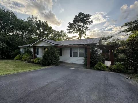 3390 Buchanan Rd SE, Cleveland, TN 37323