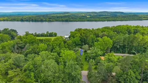 195 Crisp Ln, Decatur, TN 37322