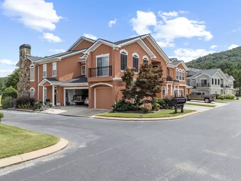 1111 Renaissance Ct, Chattanooga, TN 37419