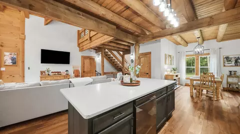 Entry Way - 700 Upper Firetower Rd, Sequatchie, TN 37374 photo 3 of 7