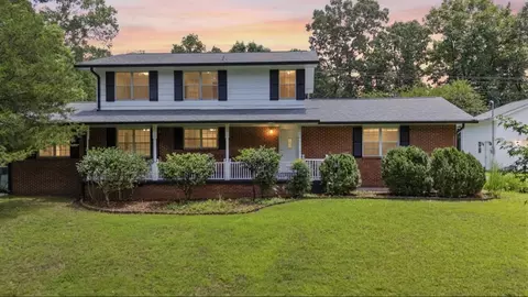 5037 Montcrest Dr, Chattanooga, TN 37416