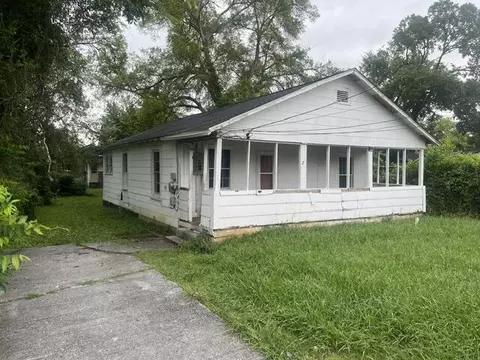 523 W Gordon Ave, Rossville, GA 30741