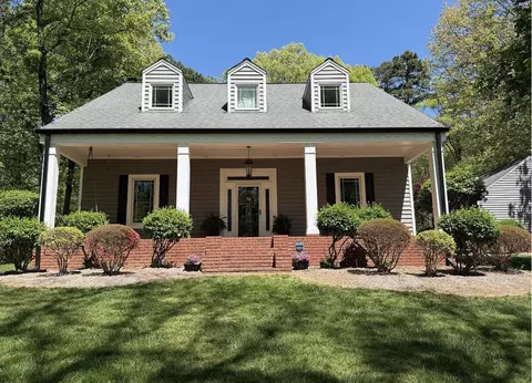 537 Hogan Rd, Rossville, GA 30741