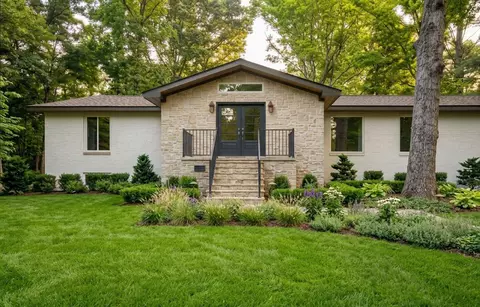 609 Albert Rd, Signal Mountain, TN 37377