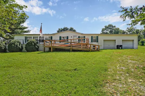2684 Blue Springs Rd, Sparta, TN 38583
