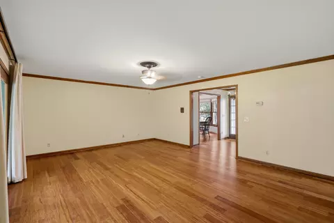 Living - 308 Pheasant Dr, Dalton, GA 30721 photo 4 of 4