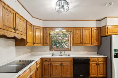 Kitchen - 308 Pheasant Dr, Dalton, GA 30721 photo 1 of 2