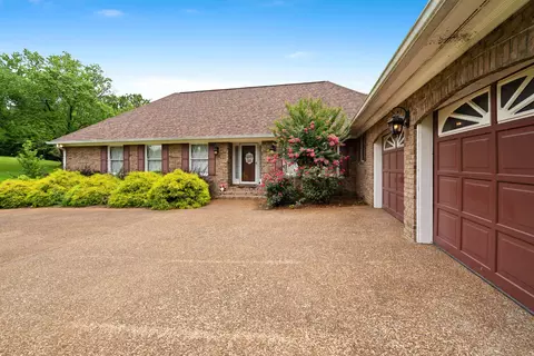 Exterior - 308 Pheasant Dr, Dalton, GA 30721 photo 12 of 15