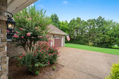 Exterior - 308 Pheasant Dr, Dalton, GA 30721 photo 4 of 15