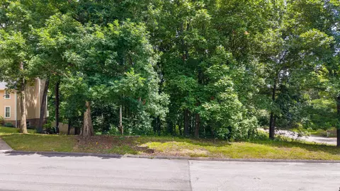 800 Brookhollow Ln, Chattanooga, TN 37421
