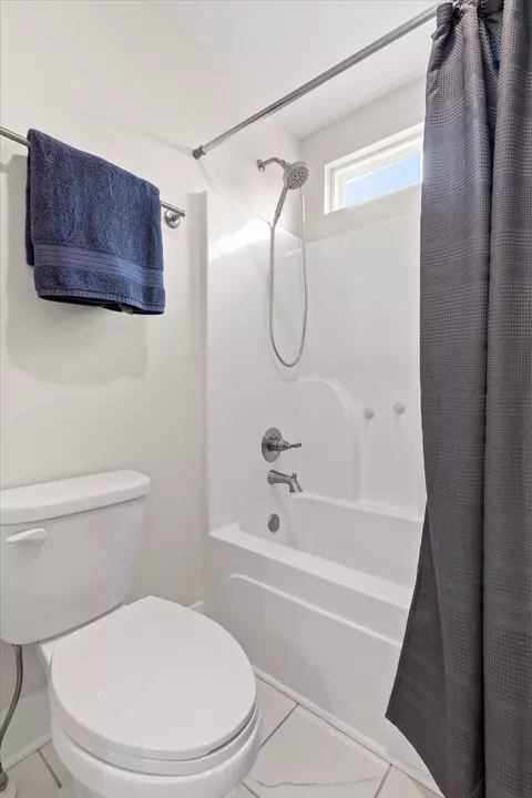 Bath - 1706 Buttonwood Loop, Chattanooga, TN 37421 photo 6 of 6