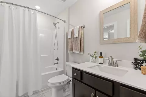 Bath - 1706 Buttonwood Loop, Chattanooga, TN 37421 photo 5 of 6