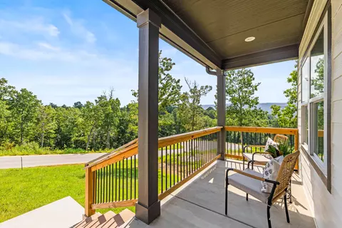 Exterior - 270 Cascade Dr, Rossville, GA 30741 photo 5 of 8