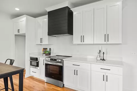 Kitchen - 270 Cascade Dr, Rossville, GA 30741 photo 3 of 7