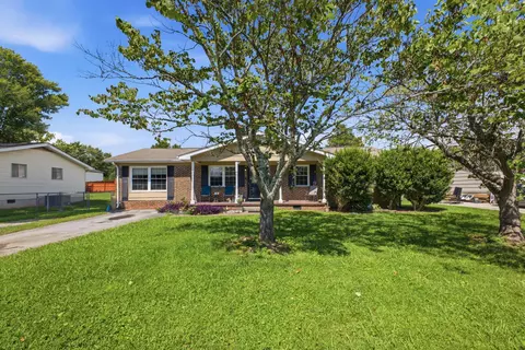 1835 S Prairie Cir, Hixson, TN 37343