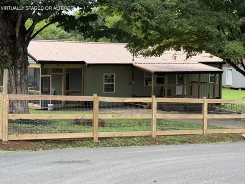 302 Kale Ave, Englewood, TN 37329