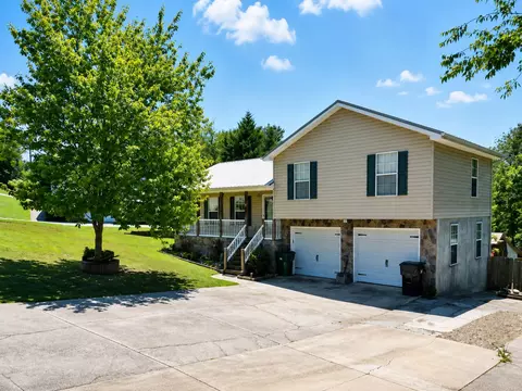 19 Bernice Dr, Trenton, GA 30752