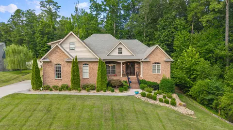 704 Pembridge Cir NW, Cleveland, TN 37312