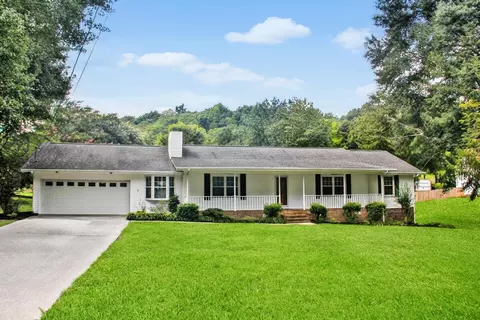 595 Avondale Dr, Rocky Face, GA 30740