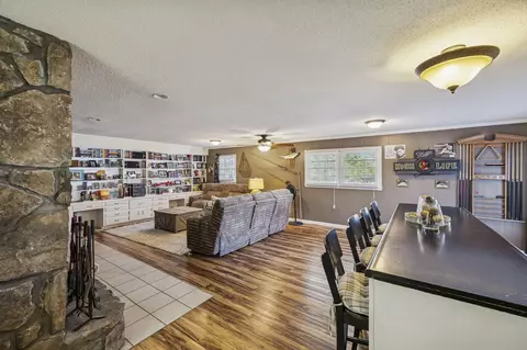 Living - 110 Hazel Dr, Dalton, GA 30721 photo 5 of 6