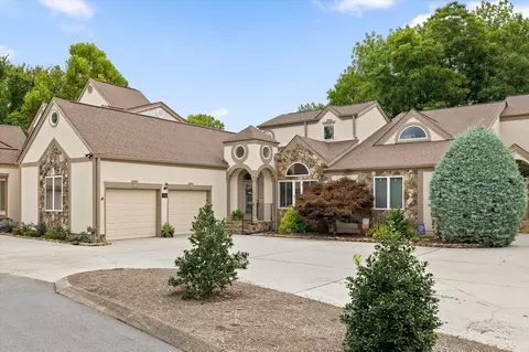 9934 Cattails Meadow Ln, Ooltewah, TN 37363