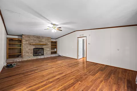 Living - 288 Five Points Rd, Dayton, TN 37321 photo 3 of 8