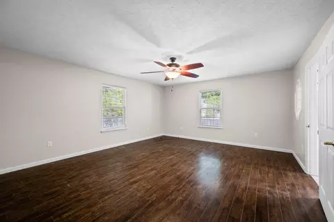 Living - 288 Five Points Rd, Dayton, TN 37321 photo 5 of 8
